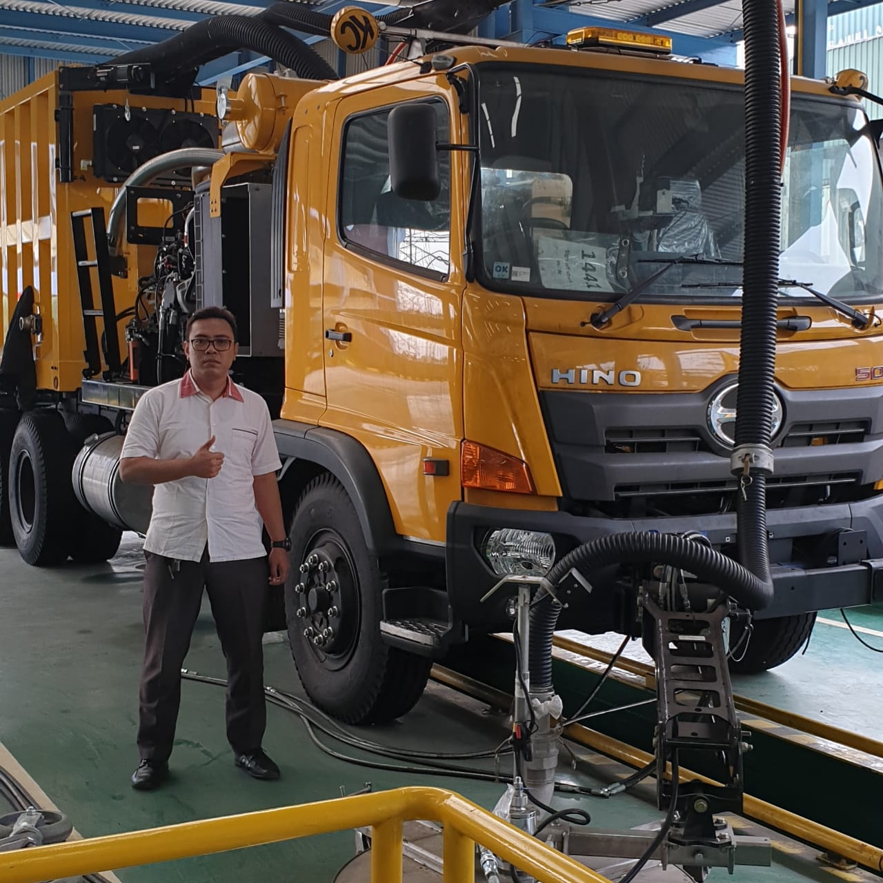 Hino Jakarta  Informasi & Pemesanan Hino Jakarta